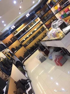 納博侖皮具、名品世家領(lǐng)導(dǎo)蒞臨星夢大道，共商音像制品制作合作新篇章